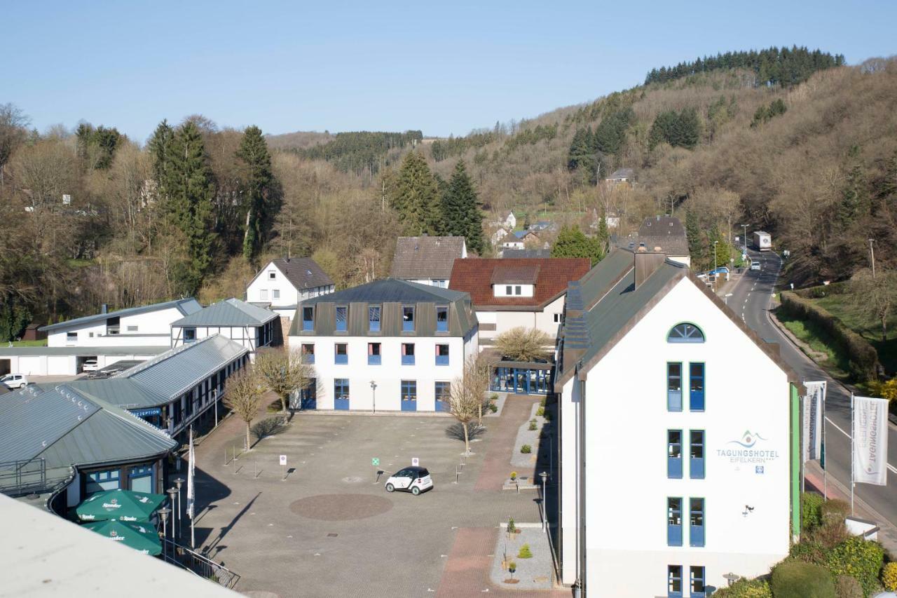 Hotel Eifelkern Schleiden Bagian luar foto